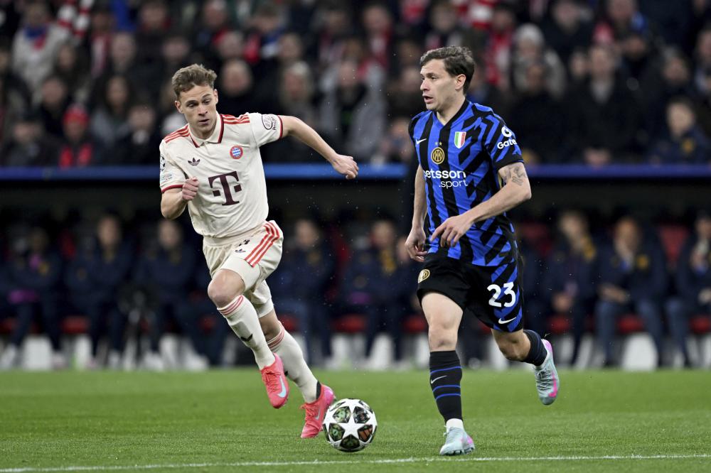 处于相对被 处于相对被