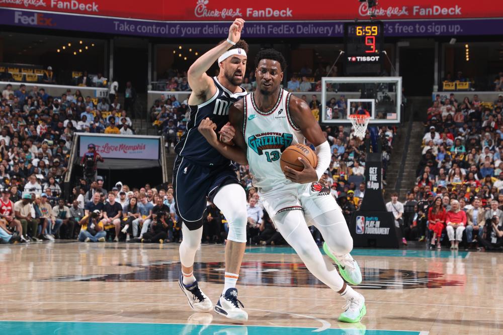 阿曼足協主席現場觀戰與國足的比賽 球隊士氣受到巨大鼓舞.